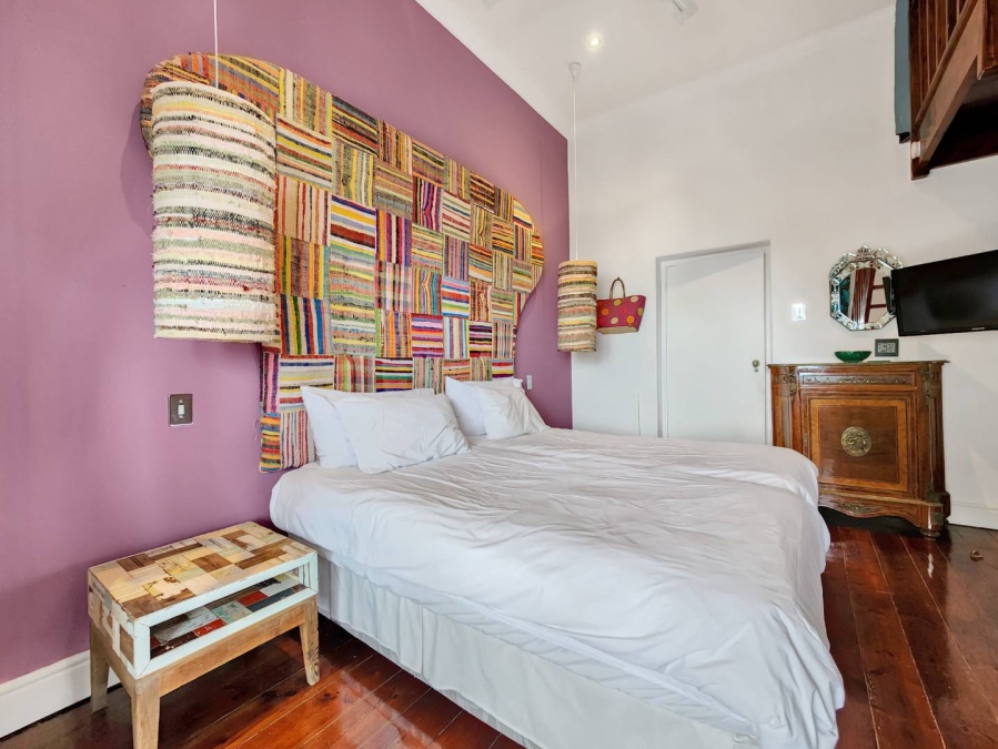 3 Bedroom Property for Sale in Sea Point Western Cape